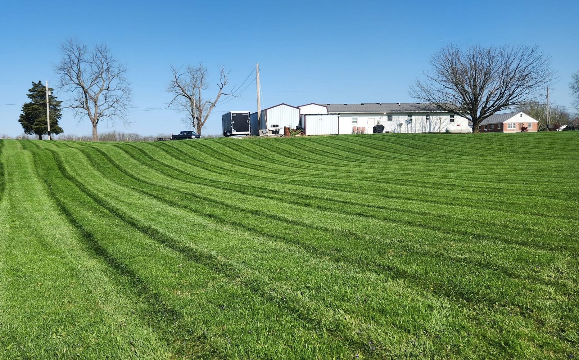 Beautifully manicured lawn and landscaping by Jake's Lawn & Landscape in Chillicothe, OH
